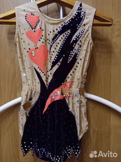 Купальник для художественной гимнастики