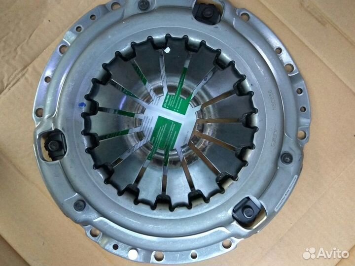 Сцепление Nissan X Trail комплект LUK