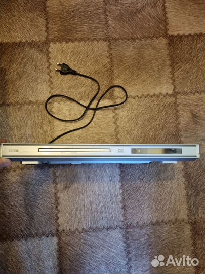 DVD плеер BBK DV115SI