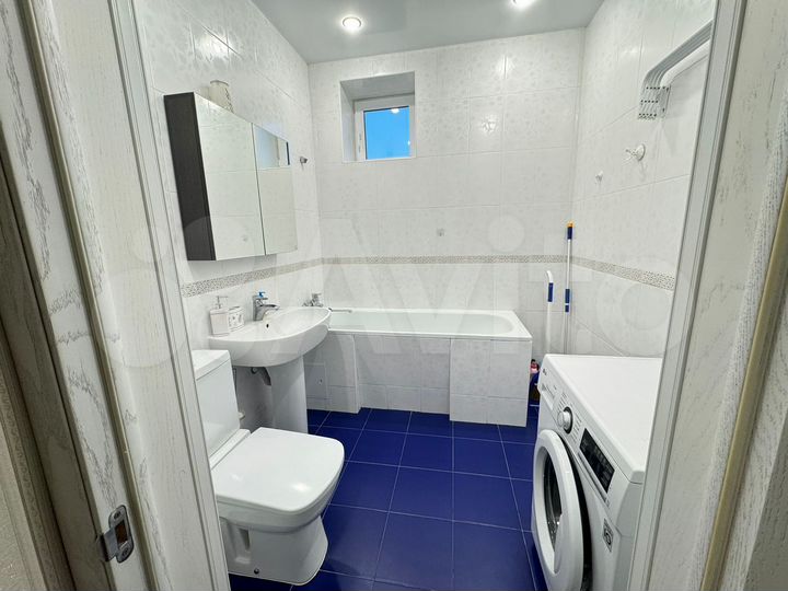 2-к. квартира, 57 м², 6/9 эт.