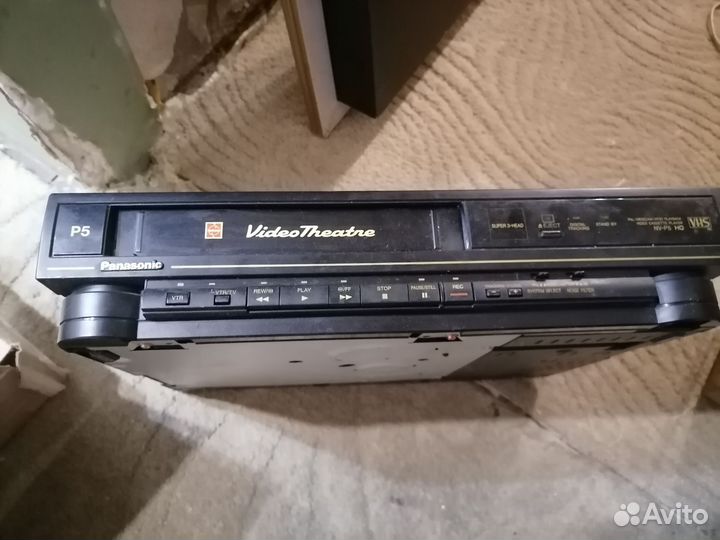 Видеомагнитофон