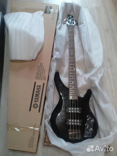 Бас гитара Yamaha trbx304