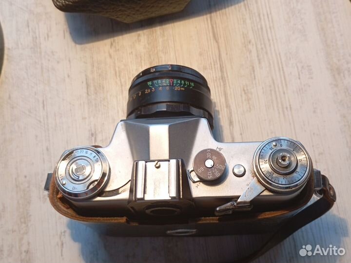 Пленочный фотоаппарат зенит е