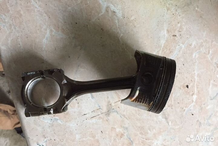 Поршень шатун ниссан QG15 QG18