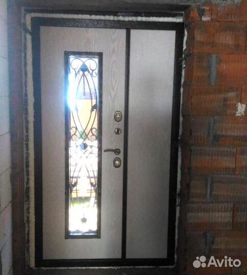 Дверь входная 
