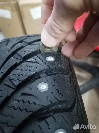 Sava Eskimo Stud 175/65 R14