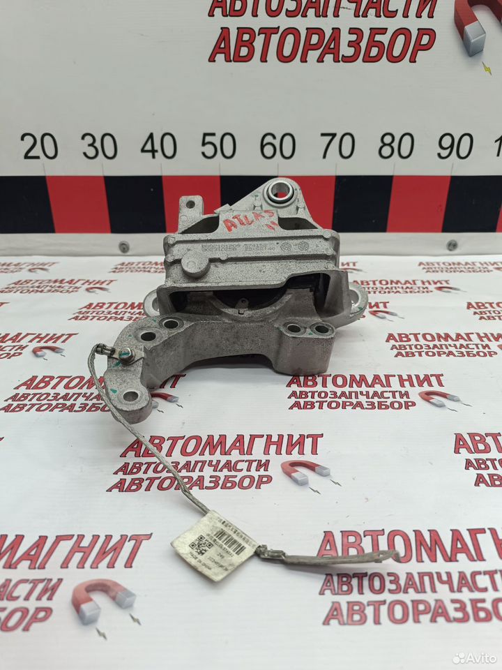 Подушка двигателя правая Geely Atlas 2 FX11