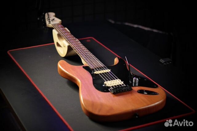 Электрогитара Баритон stratocaster махагон купить в Коммунарке | Хобби ...