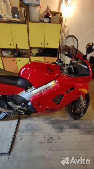 Honda VFR800 2001