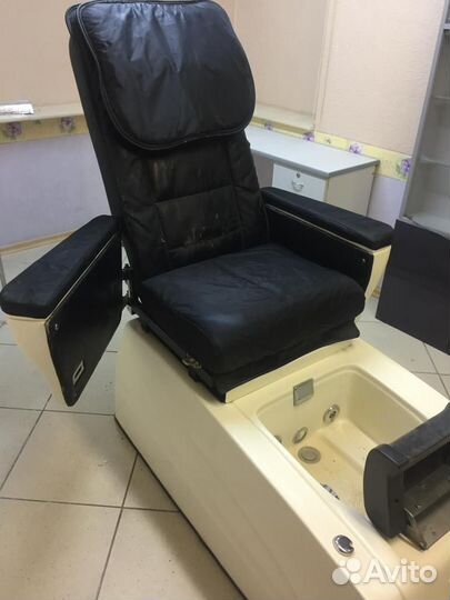 Кресло для мокрого педикюра