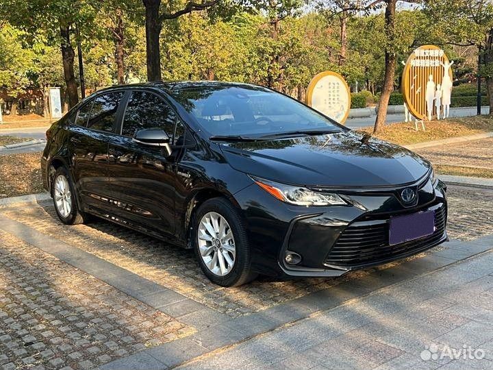 Toyota Corolla 1.8 CVT, 2021, 38 000 км