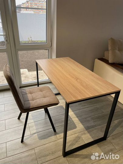 Компьютерный стол новый коричневый