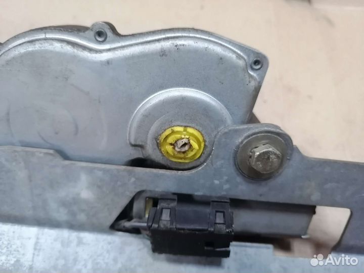 Моторчик дворника задний Volkswagen Passat b3