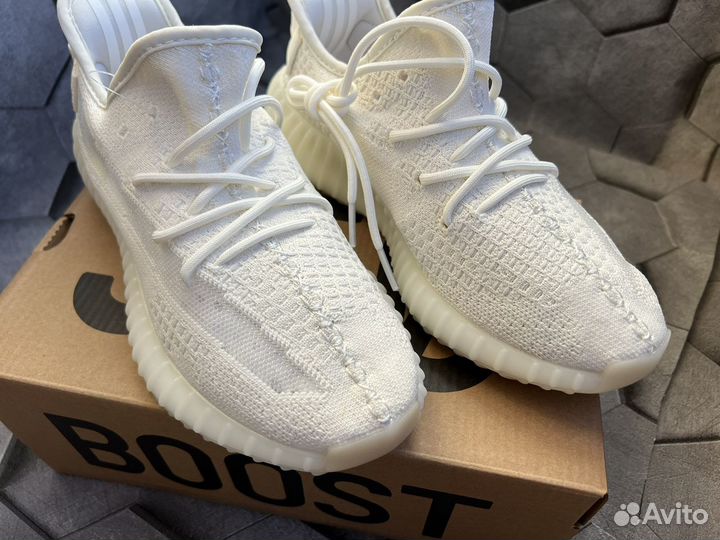 Кроссовки adidas Yeezy boost 350 V2 белые 36-41