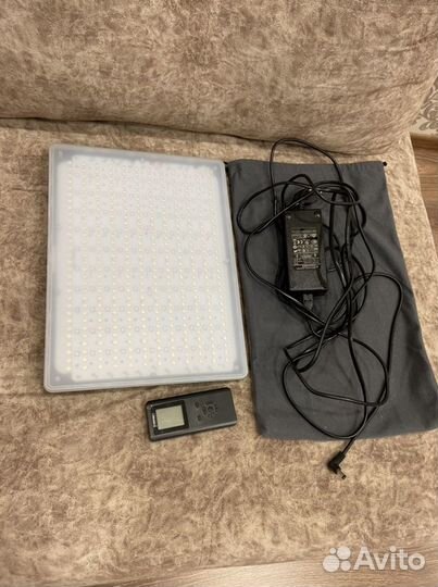 Свет для видеосъемки yongnuo YN600 RGB