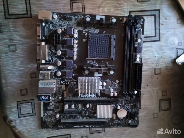 Материнская плата