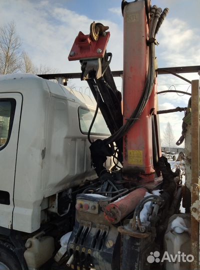 Бортовой грузовик Mitsubishi Fuso Canter с КМУ Palfinger, 2012