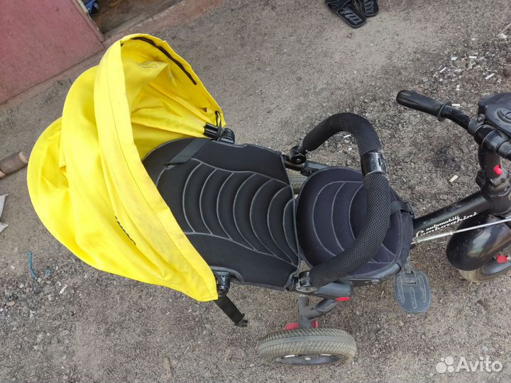 Детский велосипед с ручкой Lamborghini)