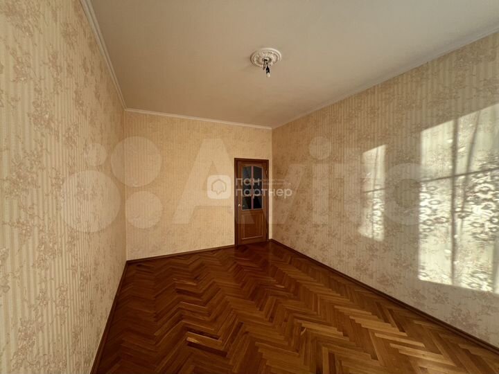 2-к. квартира, 57,6 м², 2/7 эт.