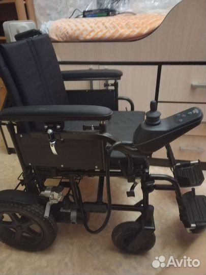 Инвалидная коляска с электроприводом