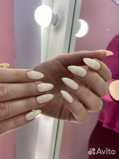 Маникюр с покрытием гель-лак