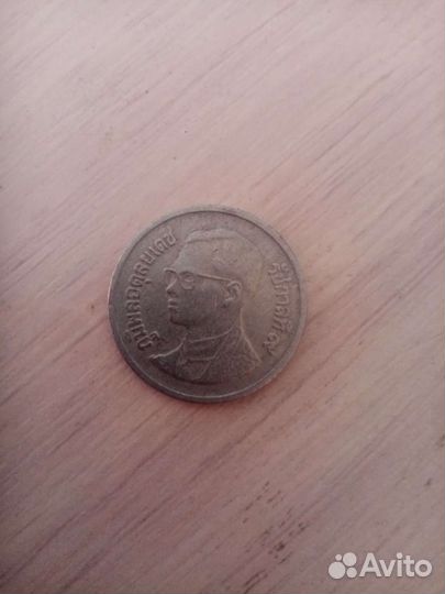 Монеты 1 батт тайланд