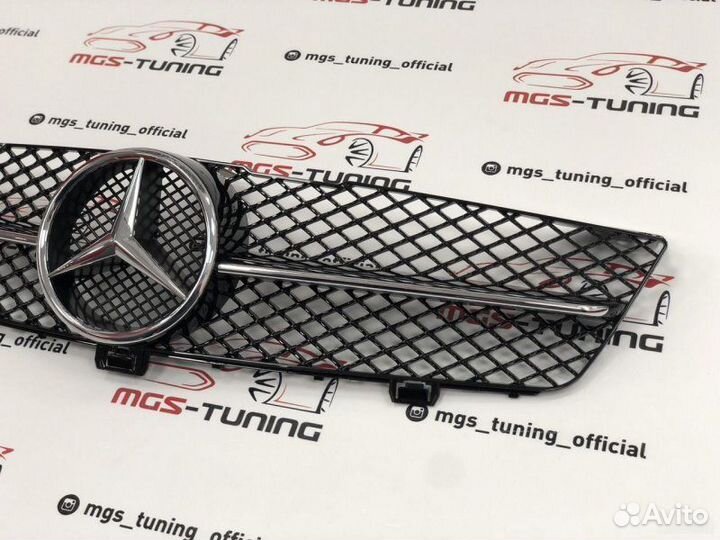 Решетка Mercedes CLS w219 08-10 AMG хром полоса