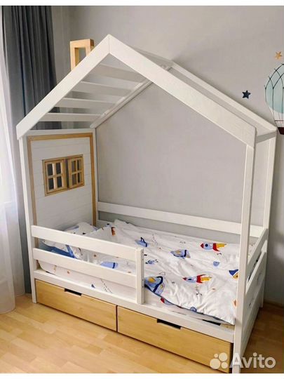 Детская кровать с ящиками