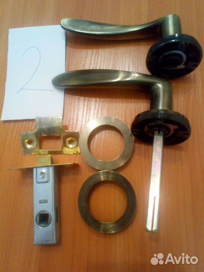 Замок дверной межкомнатный,петли