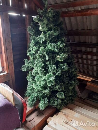 Ель искуственная 210