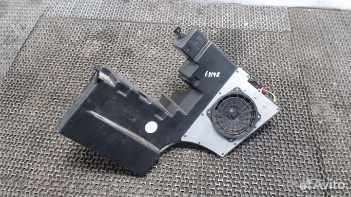 Сабвуфер Audi A4 (B5), 1999