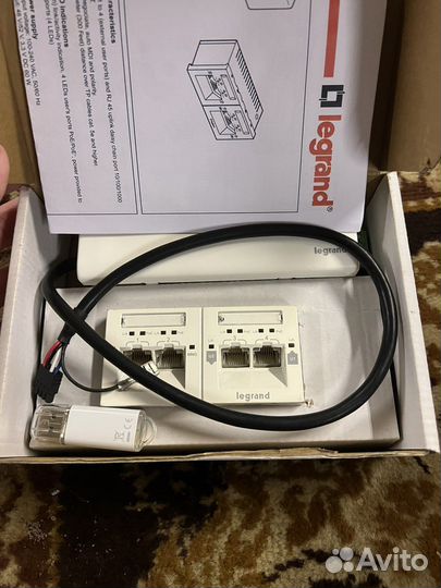 Коммутатор Legrand 077905