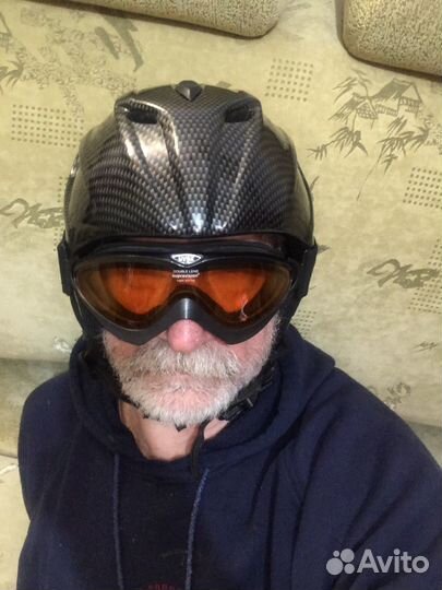 Шлем горнолыжный uvex 58-61