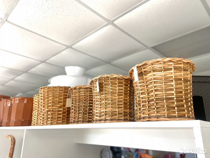 Плетенные корзинки и горшки для цветов