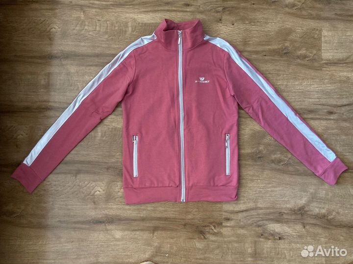 Костюм женский спортивный