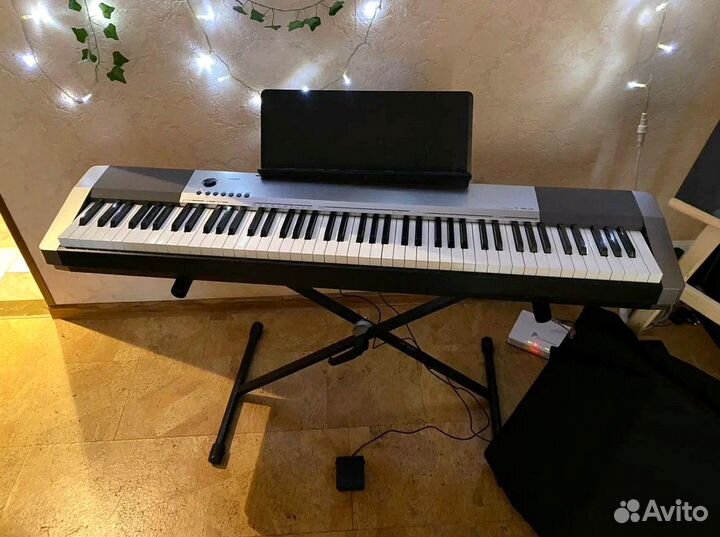 Цифровое пианино в аренду