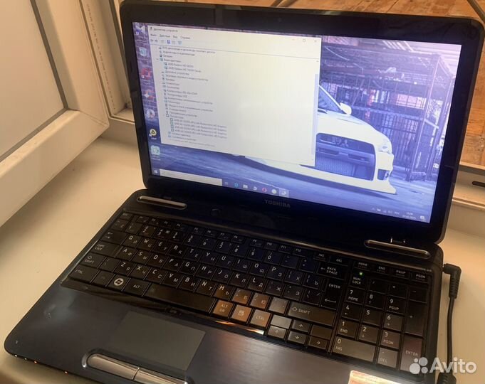 Toshiba AMD A8, 4 ядра, 4 гига, Видео 1 гб