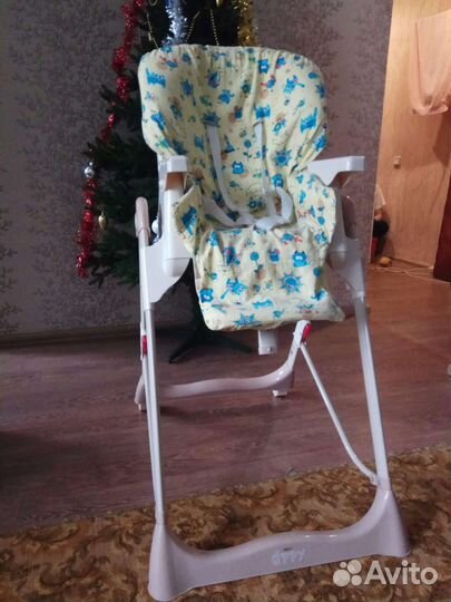 Детский стульчик для кормления hippy