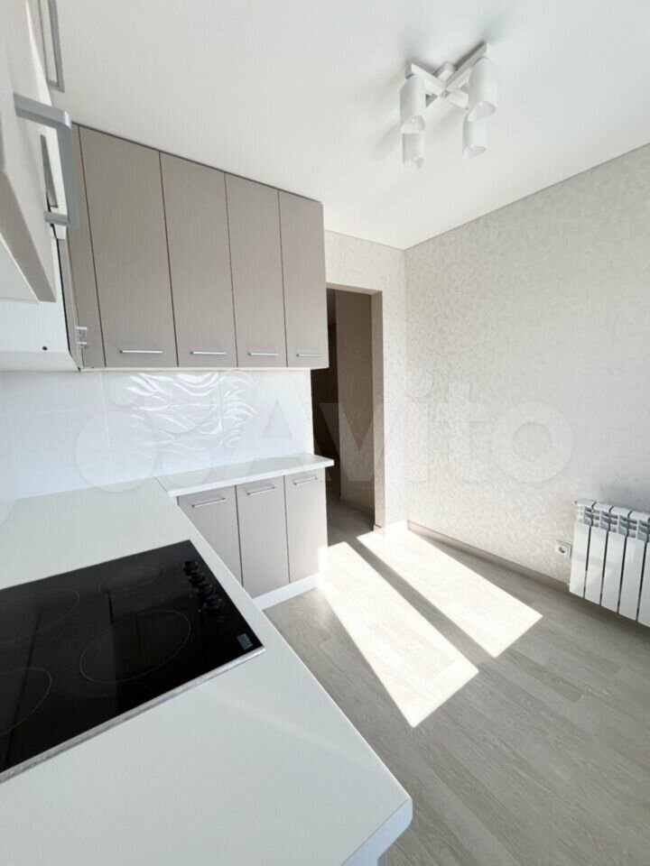 2-к. квартира, 63 м², 12/18 эт.