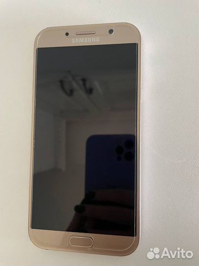 Телефон Samsung galaxy a7 2017
