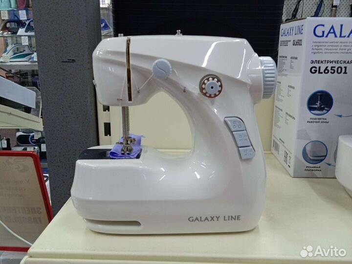 Швейные машины в ассортименте