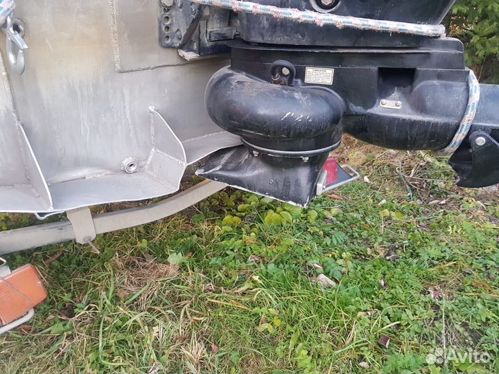 Продам катер вельбот с двигателем mercury JET40