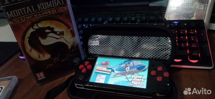 Sony PSP 3008 прошитая, много игр