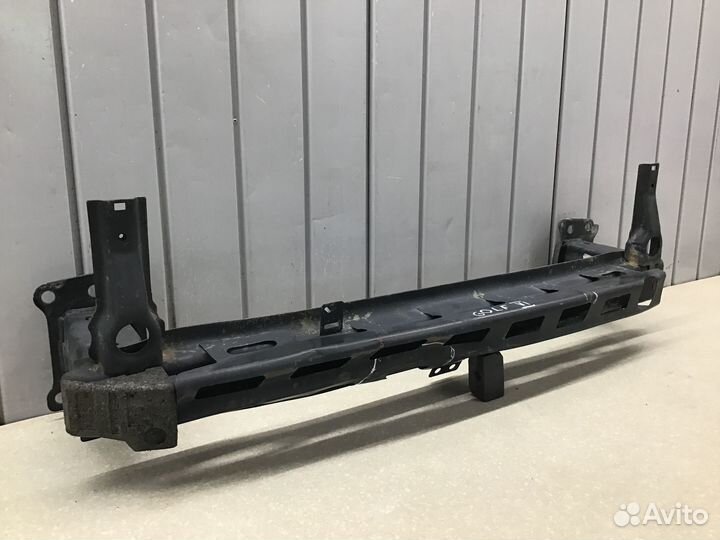 Усилитель переднего бампера VW Golf VI 2009-2012