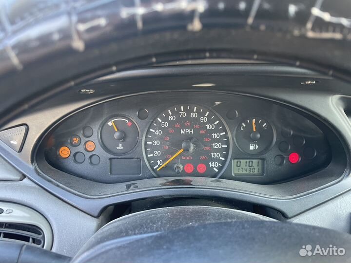 Ford Focus 2.0 AT, 2000, 150 000 км