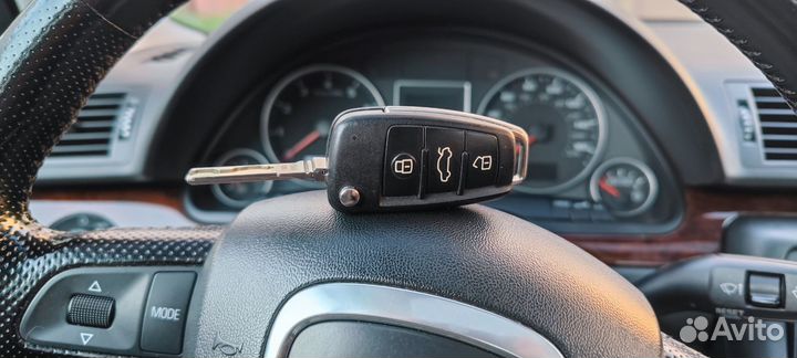 Оригинальный Ключ audi