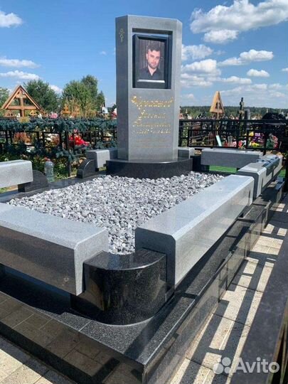 Памятник, ограда, благоустройство мест захоронений