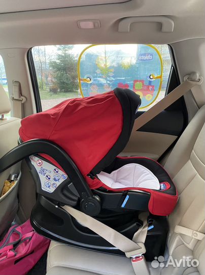 Детское автомобильное кресло Chicco Auto-Fix