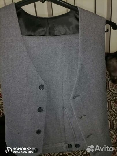 Костюм на мальчика, качественный
