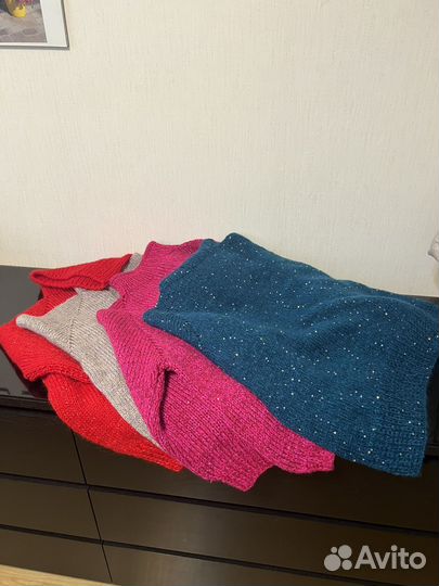 Свитер шерстяной женский